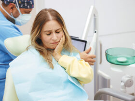 FIX A CHIPPED OR CRACKED TOOTH