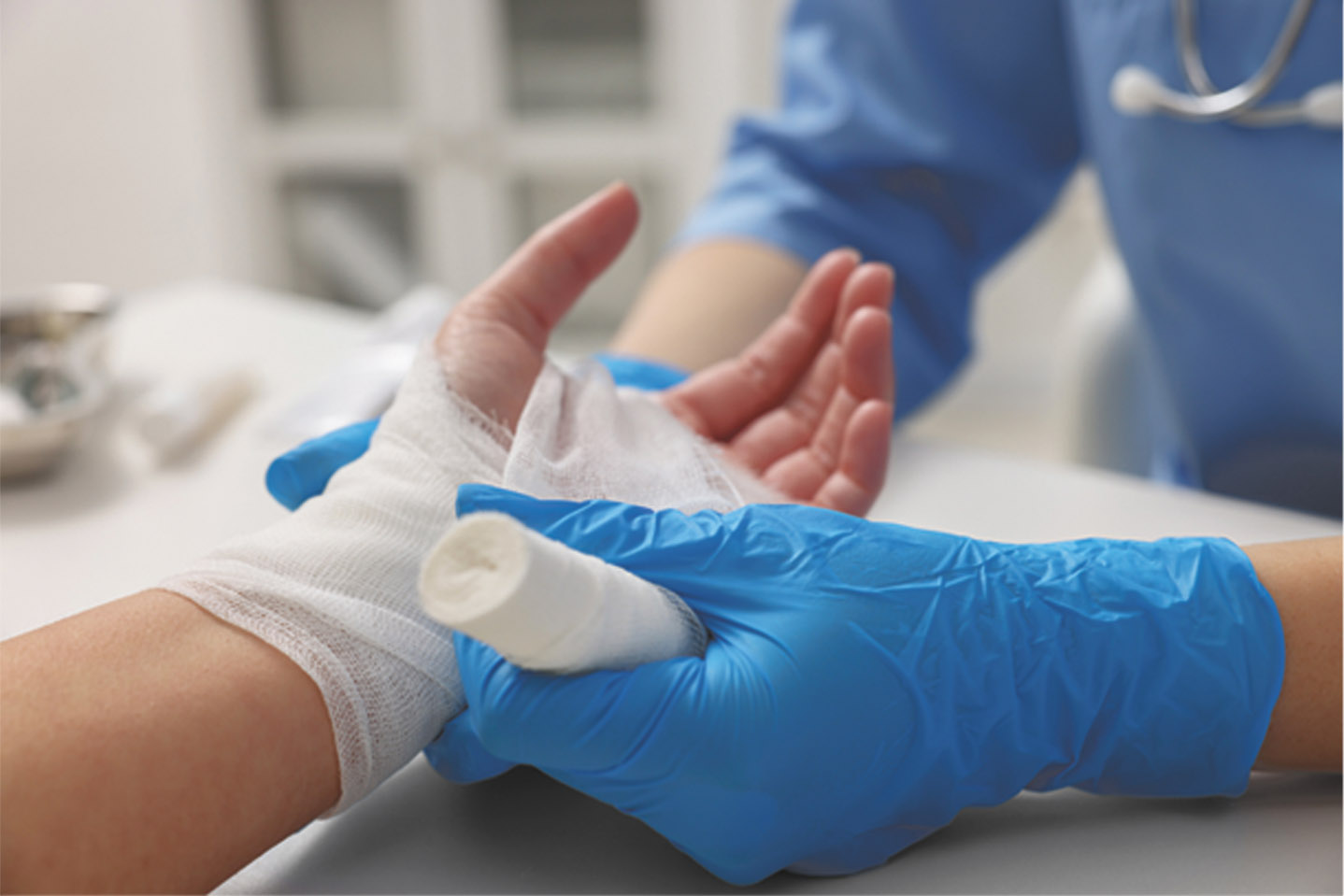 Hand Injured Cook A ‘Minor’ Hand Injury Can Cost You Your Grip for Life - Here’s Why ...